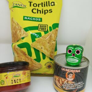 Kit apéro : nachos, sauce tacos, jalapeños con queso et porte clef calavera